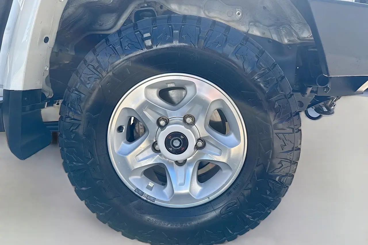 2018 Toyota Landcruiser Gallery Image 25