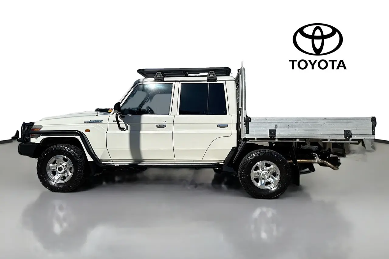 2018 Toyota Landcruiser Gallery Image 5