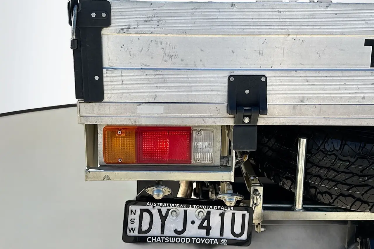 2018 Toyota Landcruiser Gallery Image 8