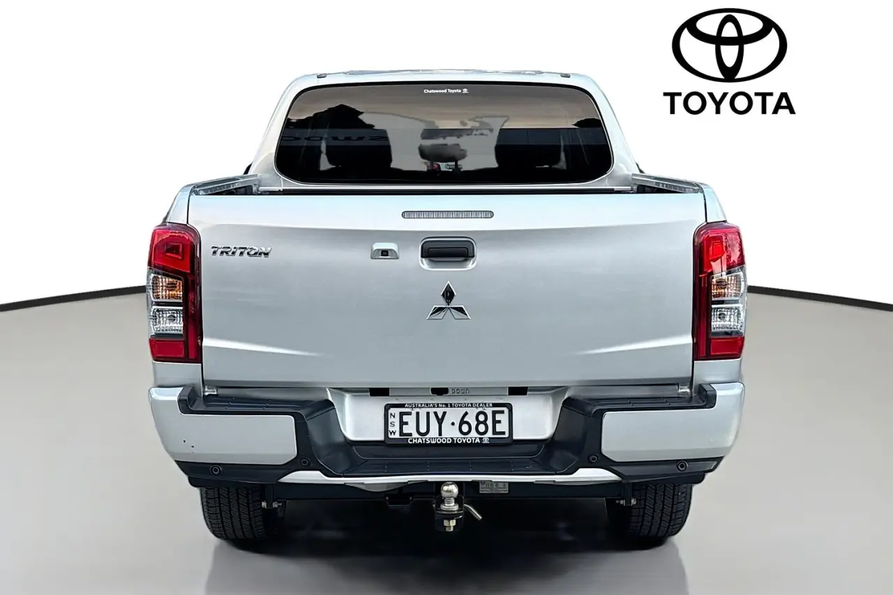 2022 Mitsubishi Triton Gallery Image 7
