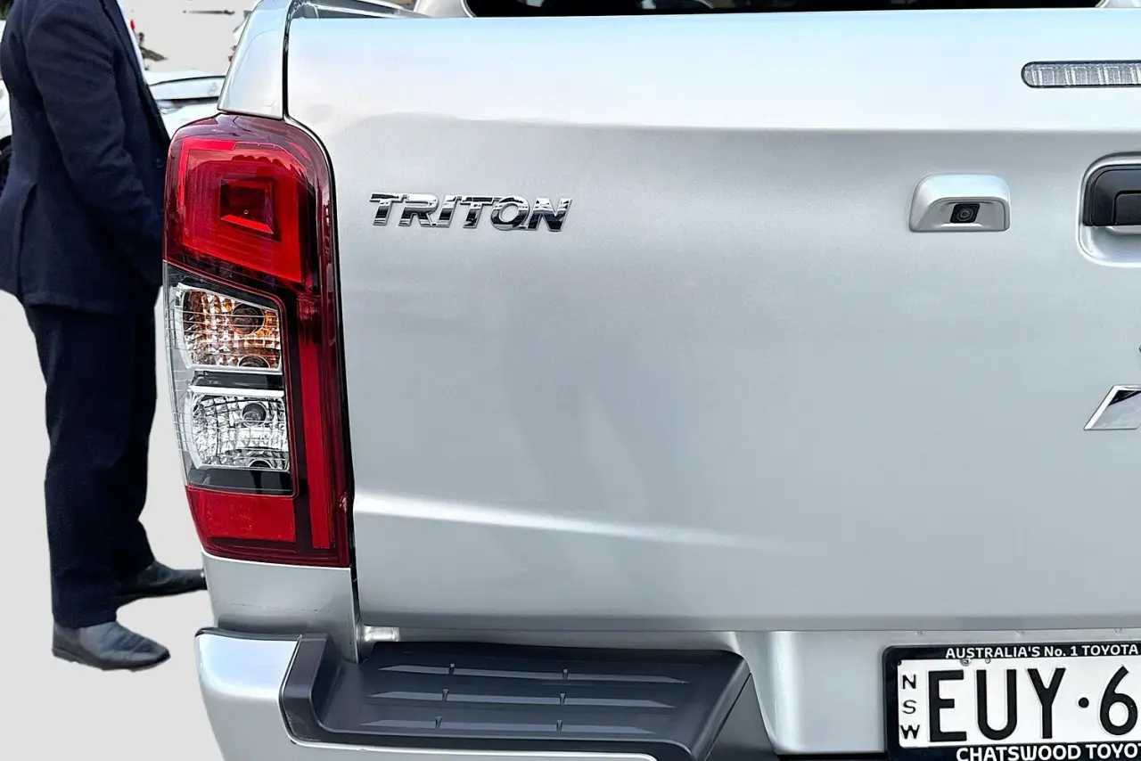 2022 Mitsubishi Triton Gallery Image 8