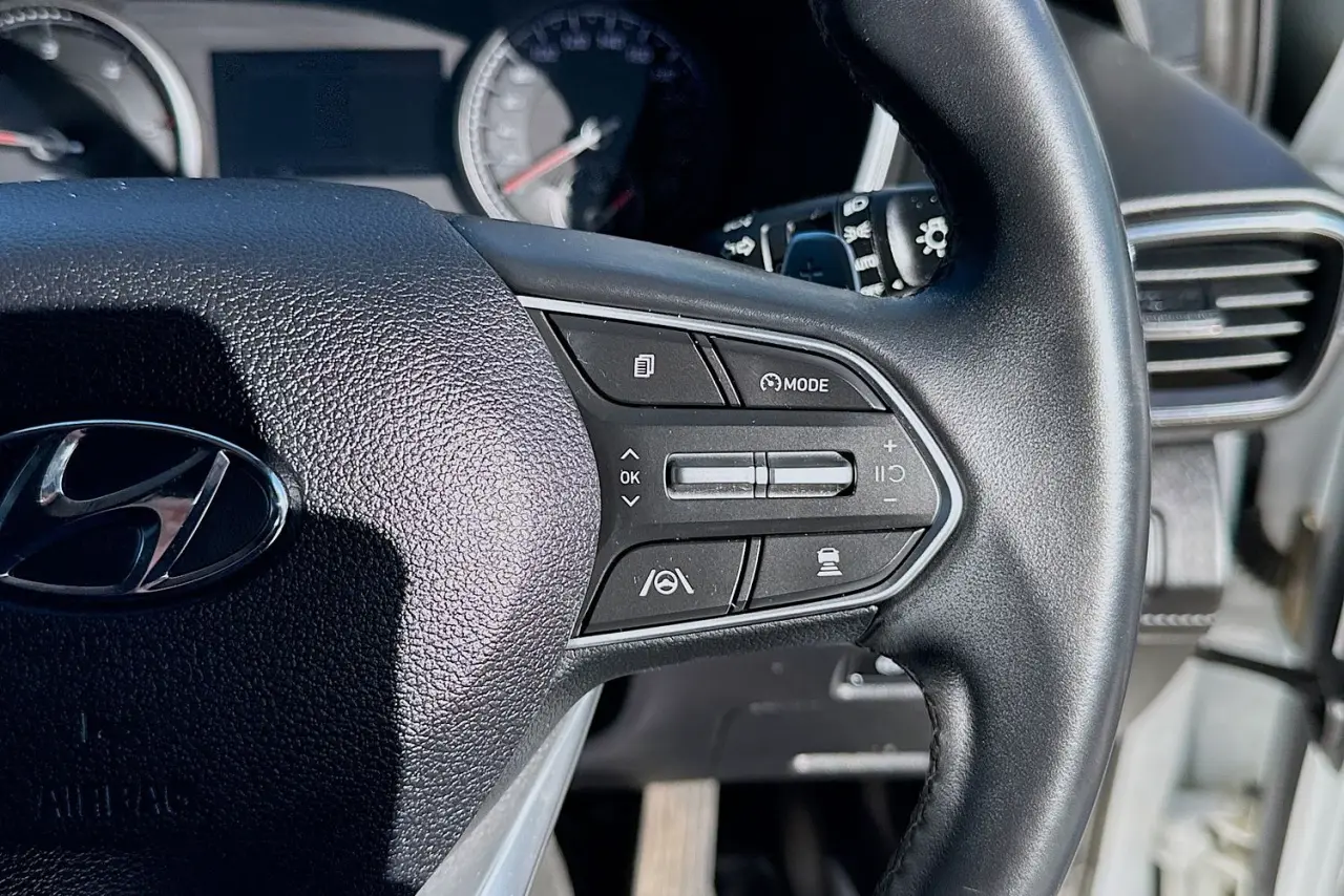 2023 Hyundai Santa Fe Gallery Image 18