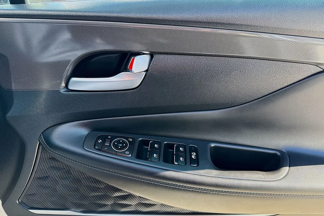 2023 Hyundai Santa Fe Gallery Image 22
