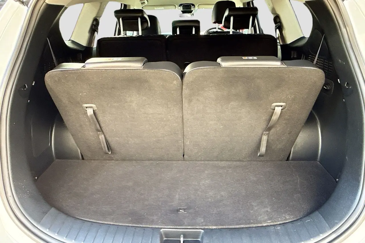 2023 Hyundai Santa Fe Gallery Image 25