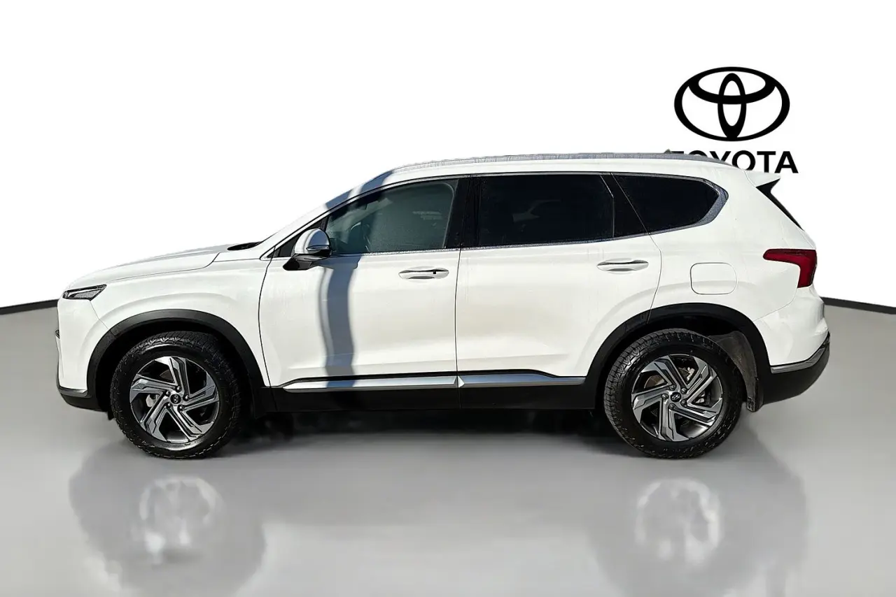 2023 Hyundai Santa Fe Gallery Image 5