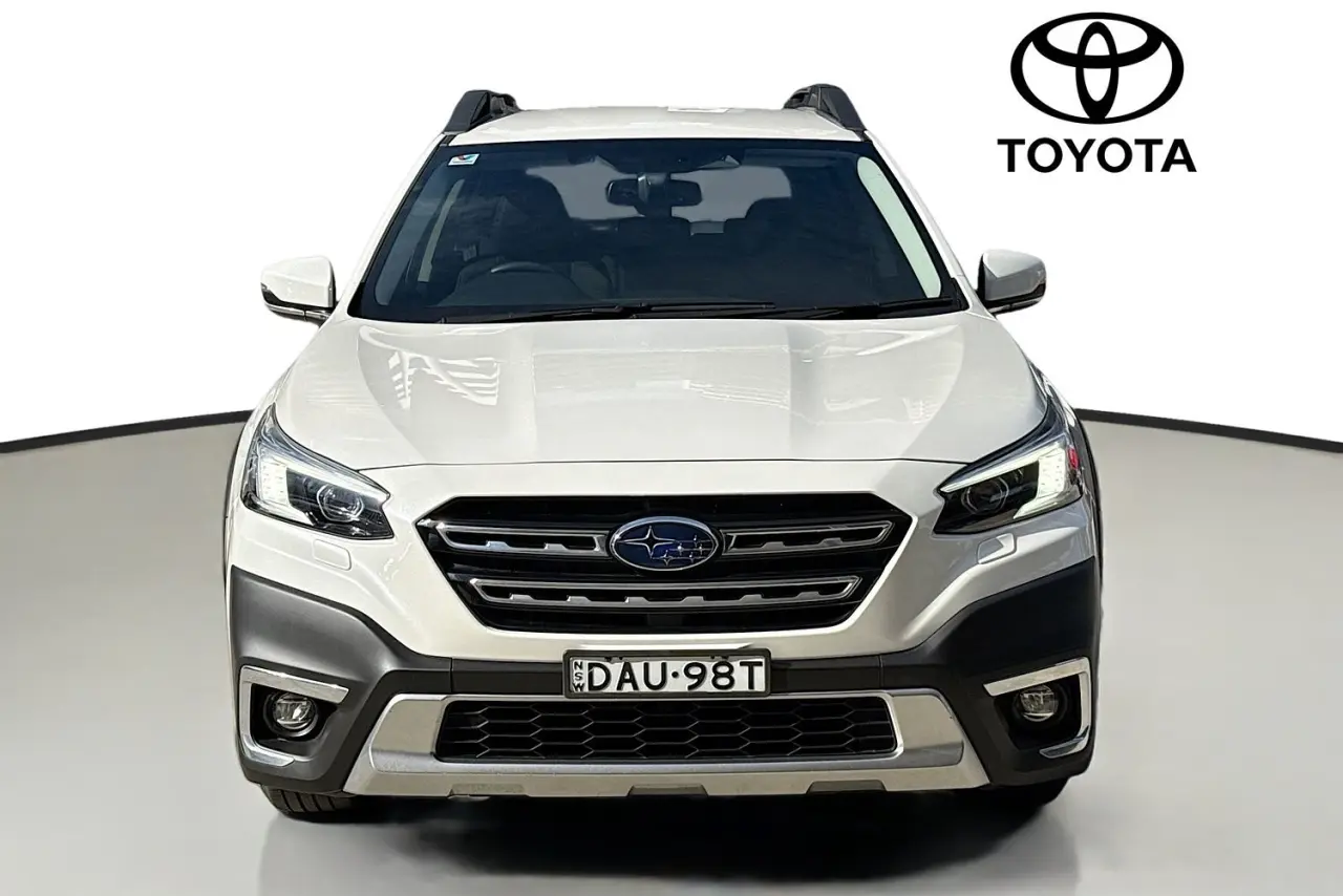 2022 Subaru Outback Gallery Image 2