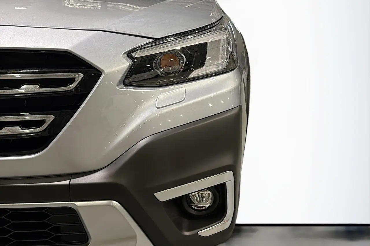 2023 Subaru Outback Gallery Image 3