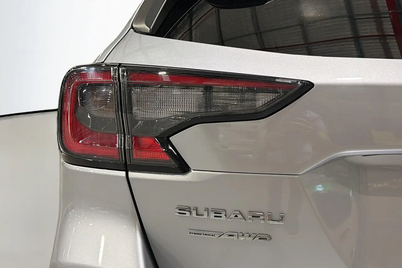 2023 Subaru Outback Gallery Image 8