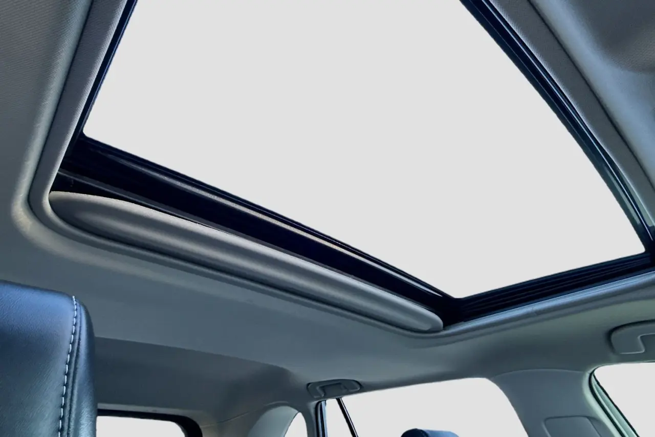 2022 Toyota RAV4 Gallery Image 12