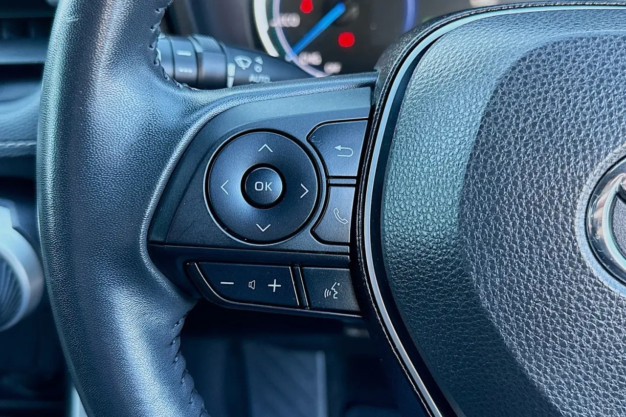2022 Toyota RAV4 Gallery Image 19