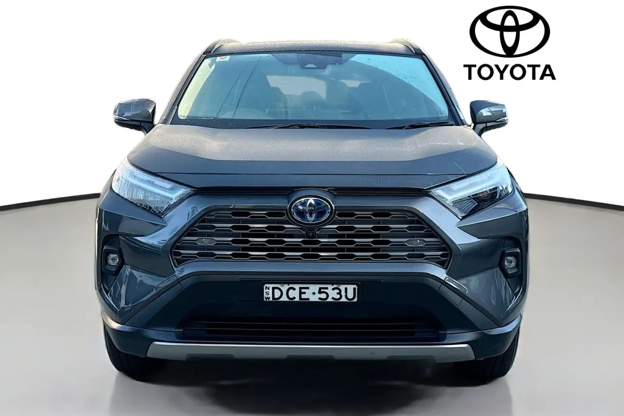 2022 Toyota RAV4 Gallery Image 2