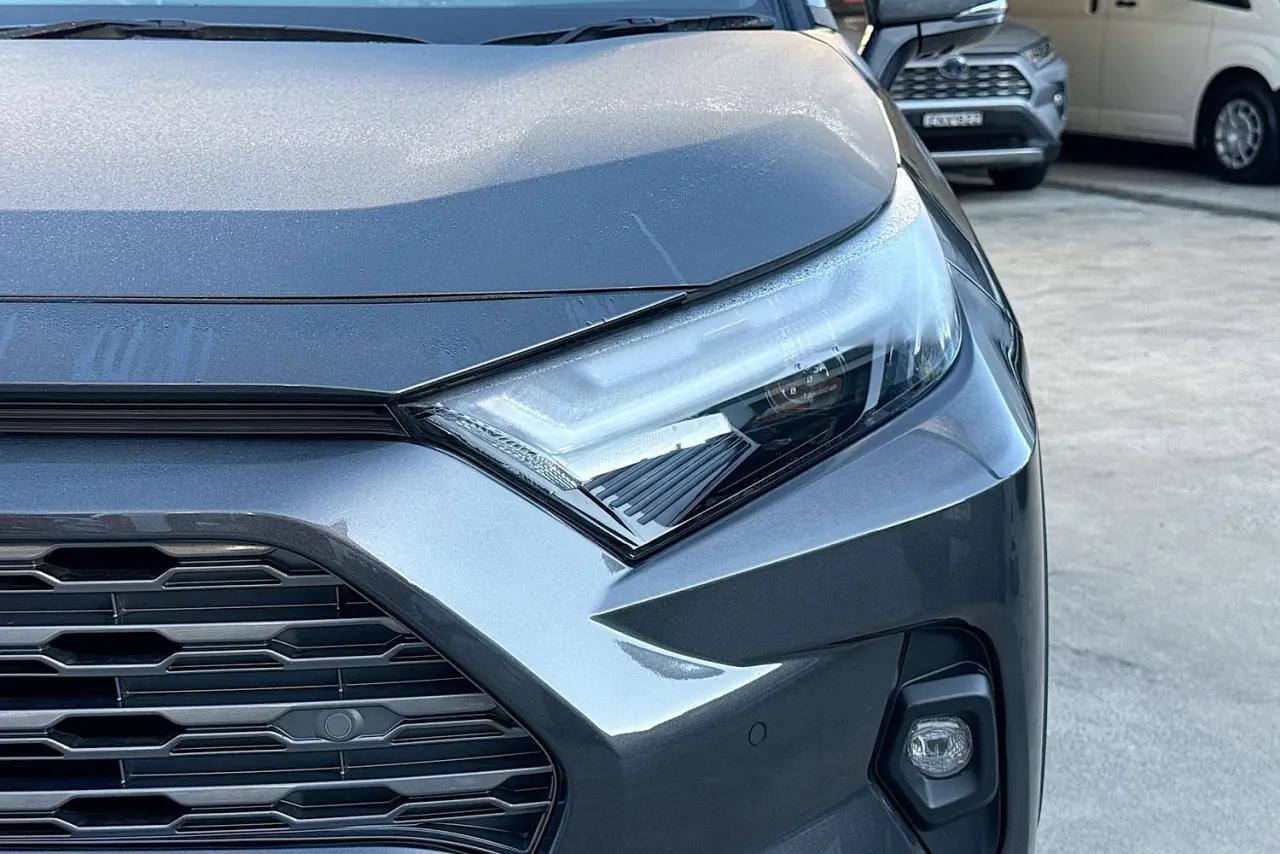 2022 Toyota RAV4 Gallery Image 3