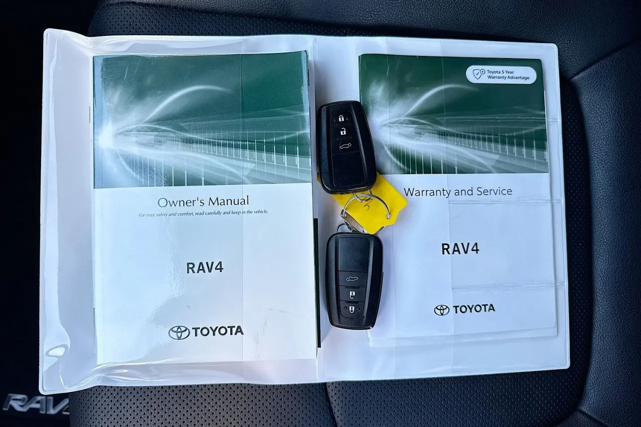 2022 Toyota RAV4 Gallery Image 30