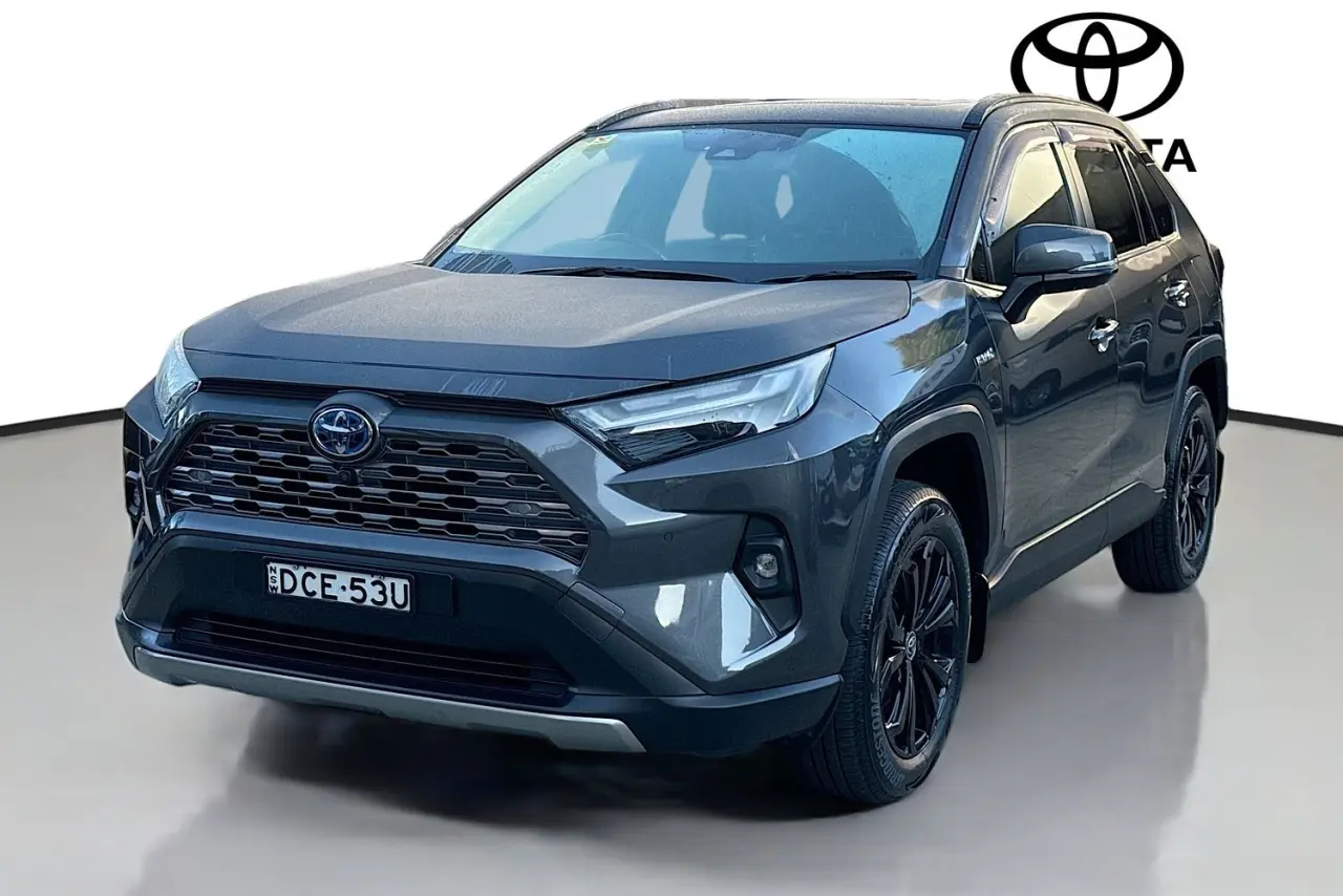 2022 Toyota RAV4 Gallery Image 4