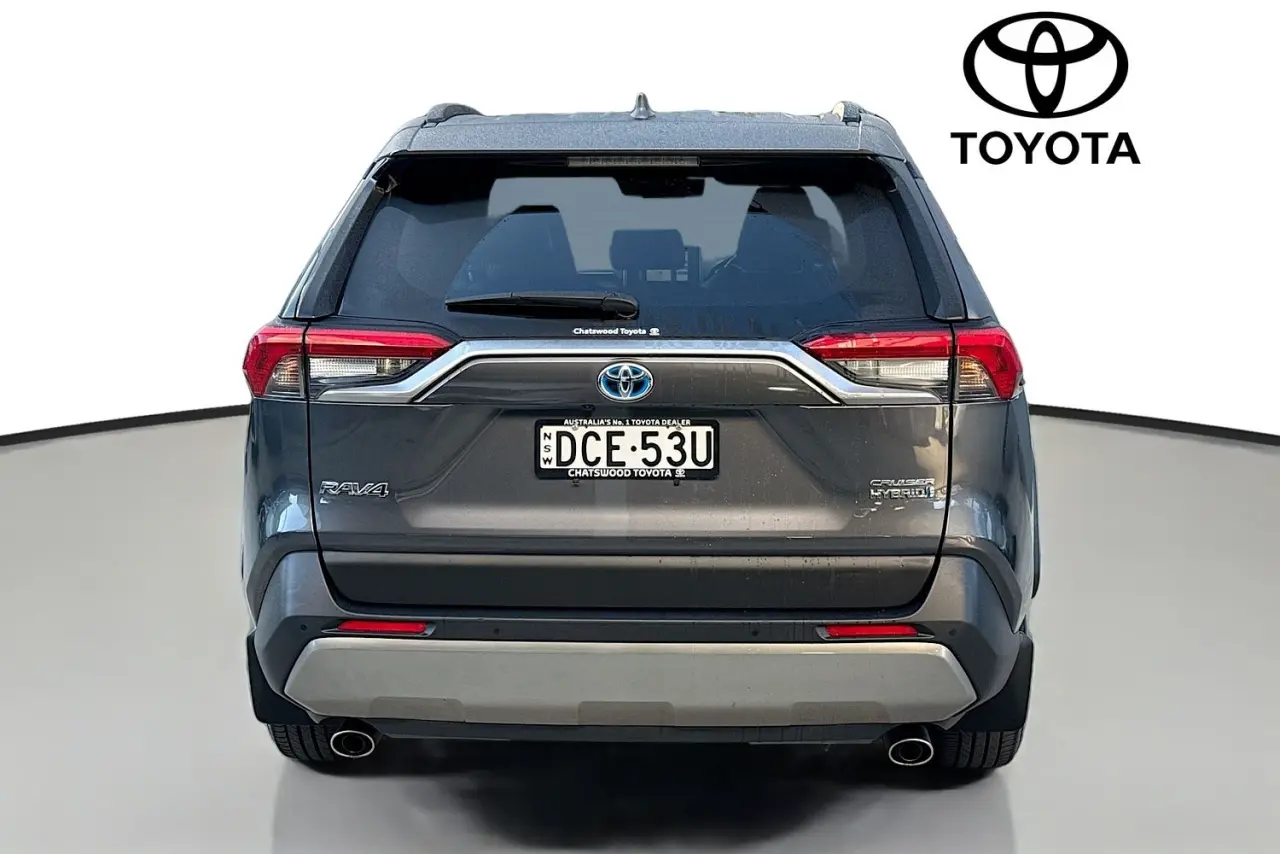 2022 Toyota RAV4 Gallery Image 7