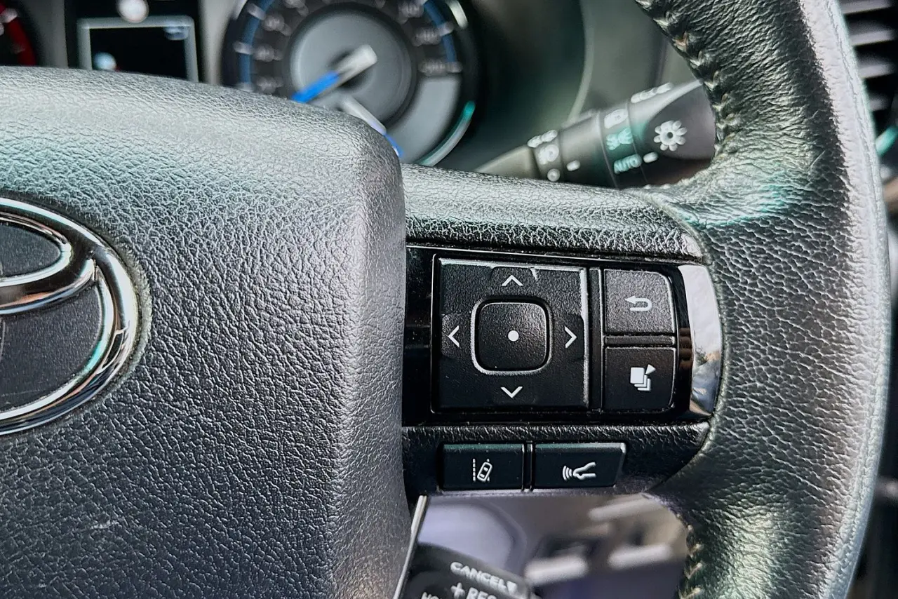 2022 Toyota Hilux Gallery Image 19