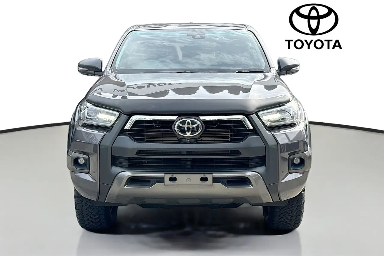 2022 Toyota Hilux Gallery Image 2