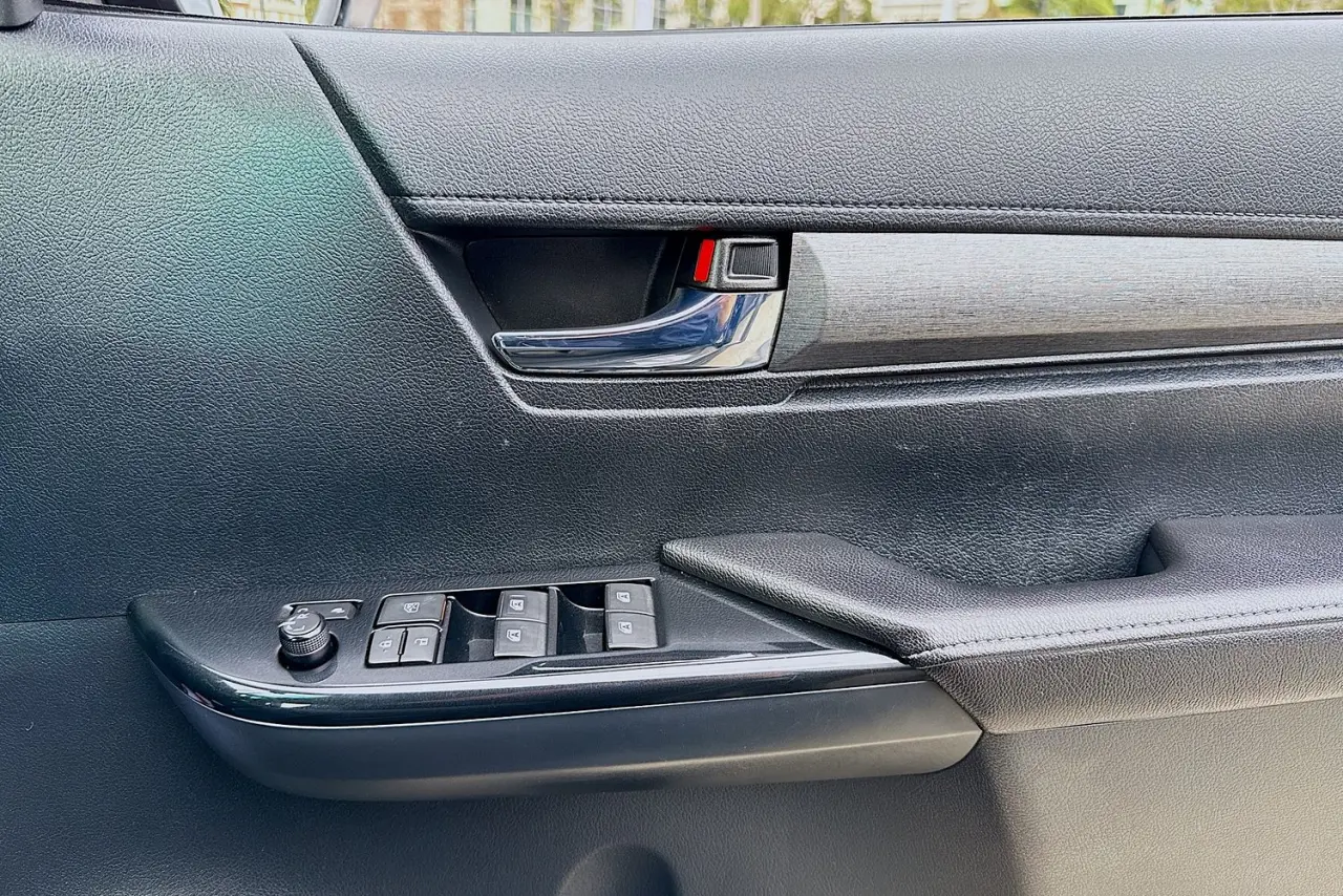 2022 Toyota Hilux Gallery Image 23