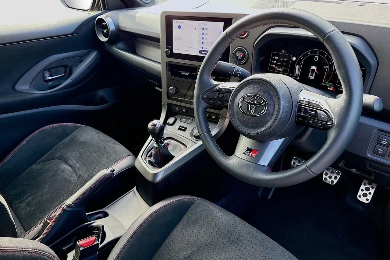 2025 Toyota Yaris Gallery Image 25