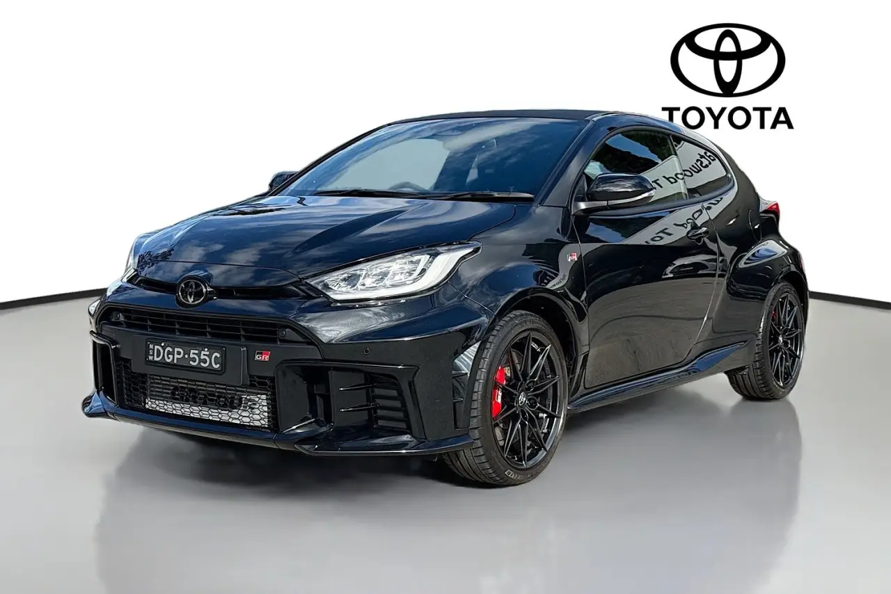 2025 Toyota Yaris Gallery Image 5
