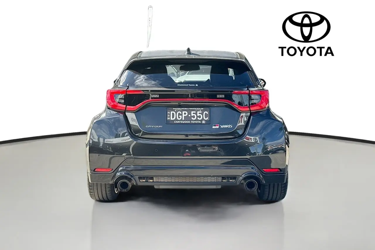 2025 Toyota Yaris Gallery Image 8