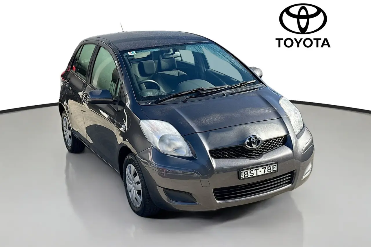 2010 Toyota Yaris Gallery Image 26
