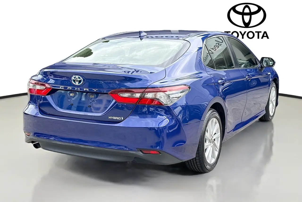 2024 Toyota Camry Gallery Image 10