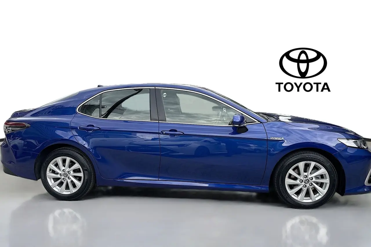 2024 Toyota Camry Gallery Image 11