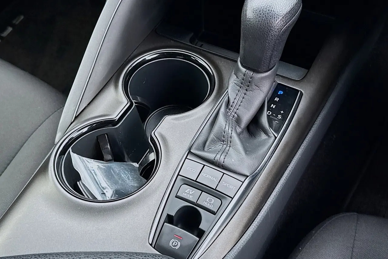 2024 Toyota Camry Gallery Image 16
