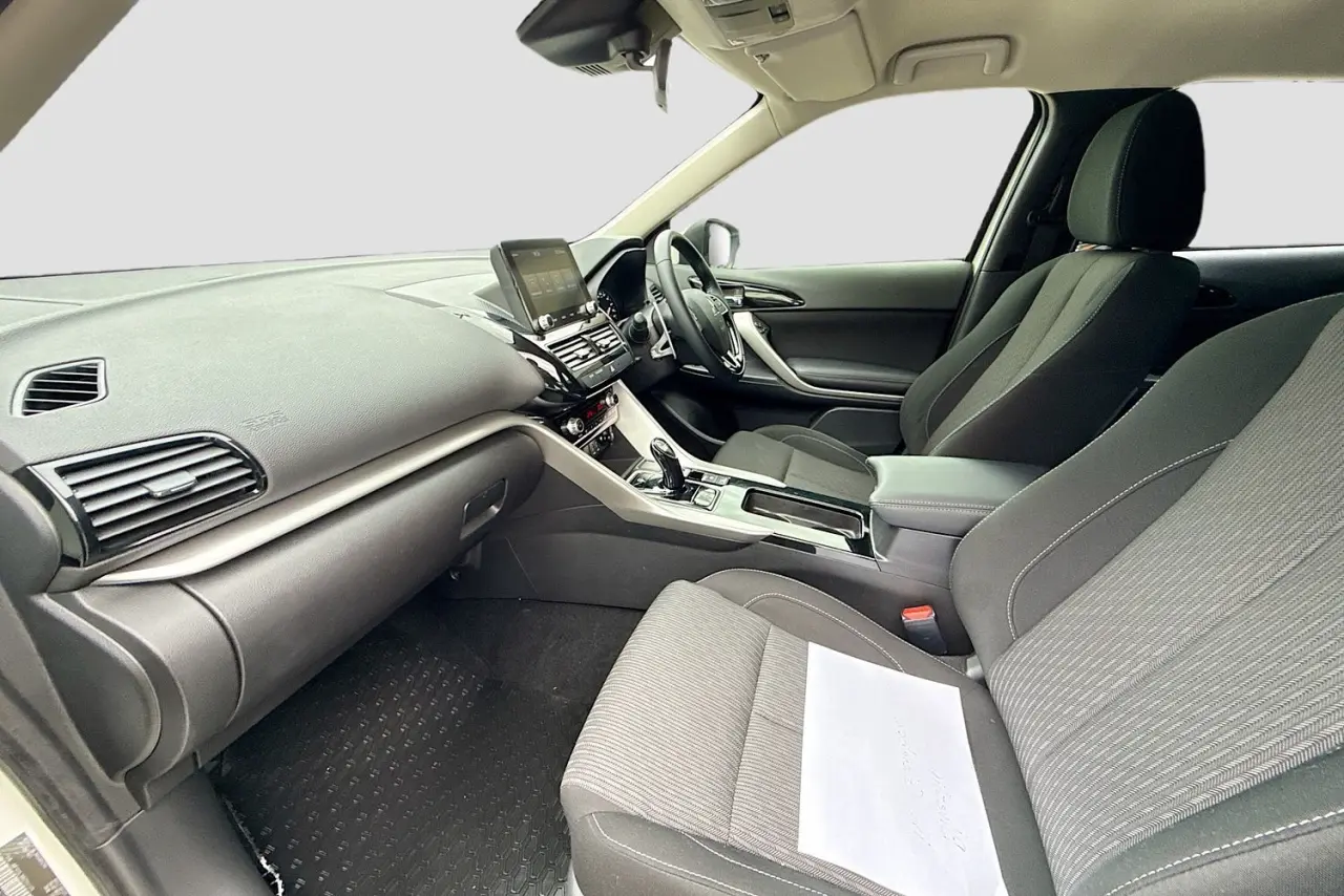 2022 Mitsubishi Eclipse Cross Gallery Image 23