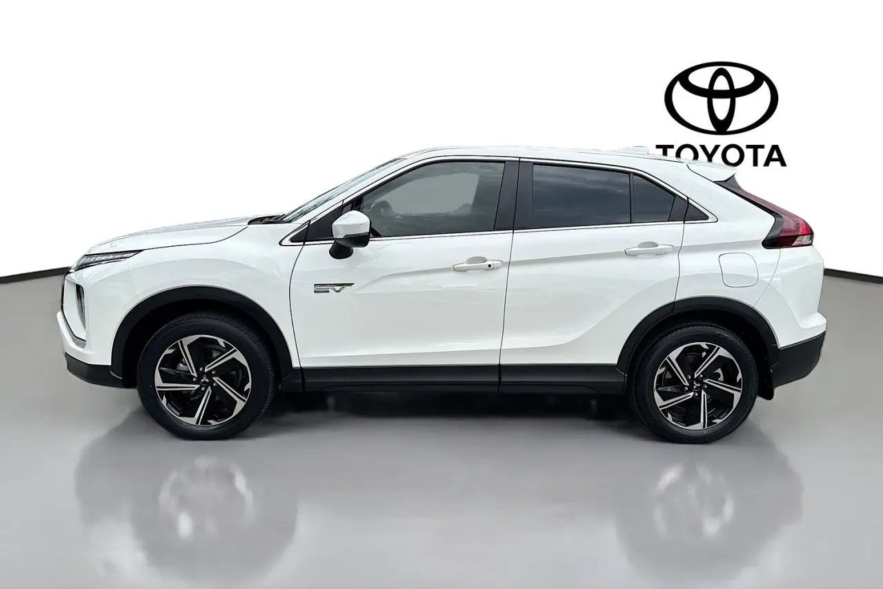 2022 Mitsubishi Eclipse Cross Gallery Image 5