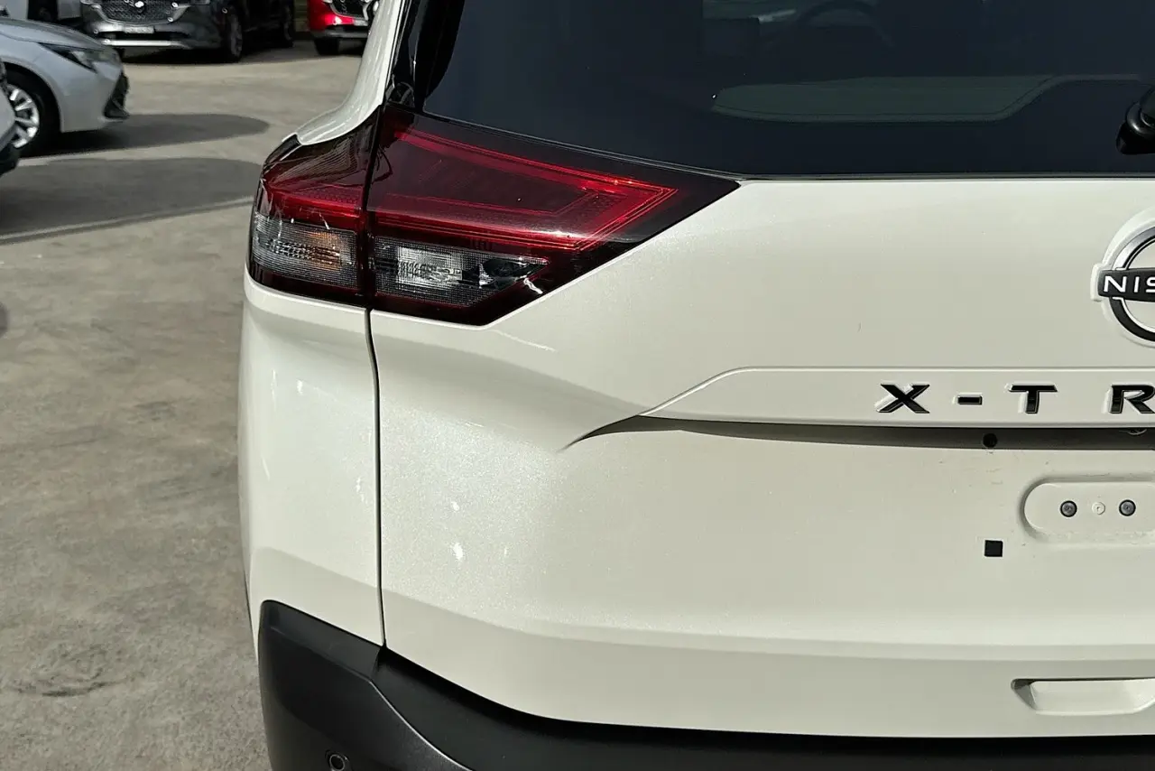 2023 Nissan X-TRAIL Gallery Image 8