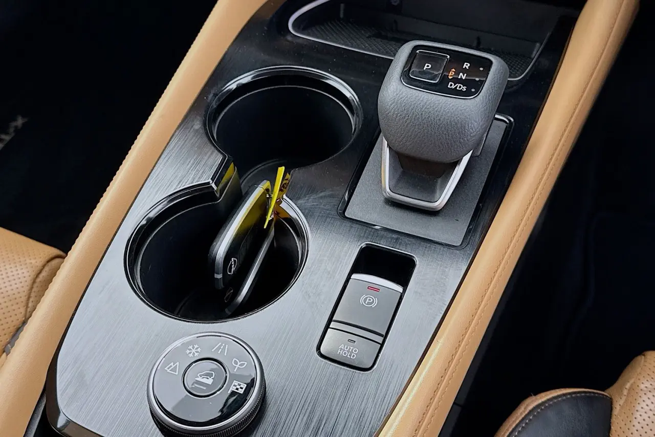 2023 Nissan X-TRAIL Gallery Image 18