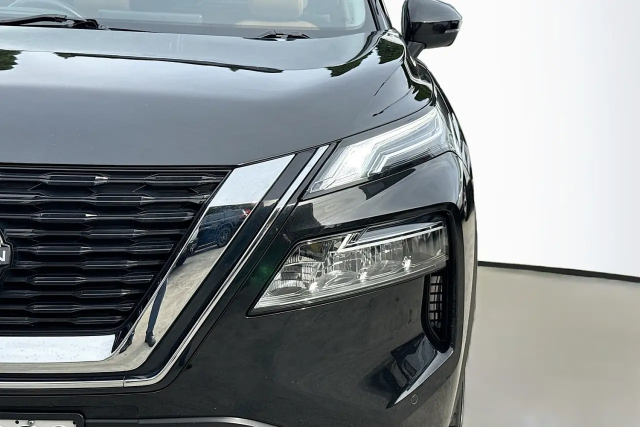 2023 Nissan X-TRAIL Gallery Image 3