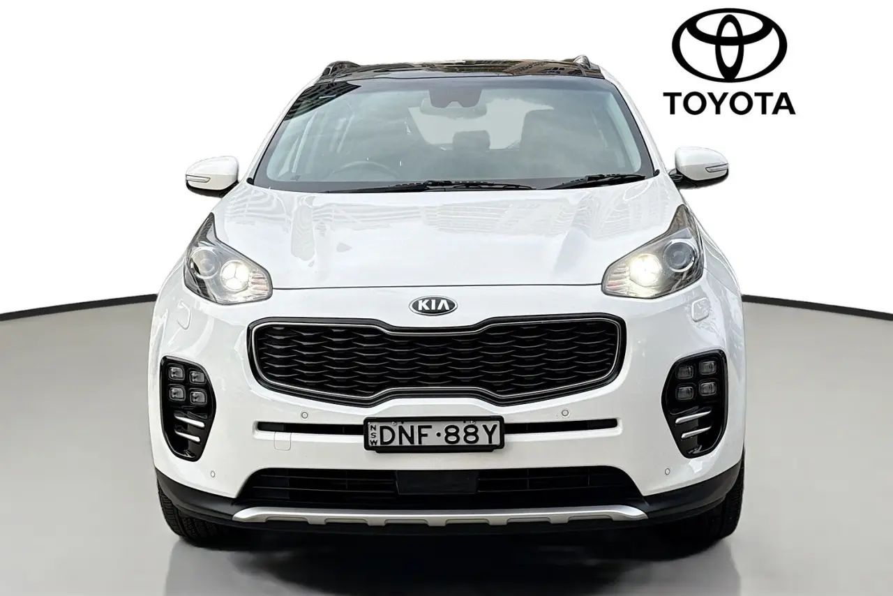 2017 Kia Sportage Gallery Image 2
