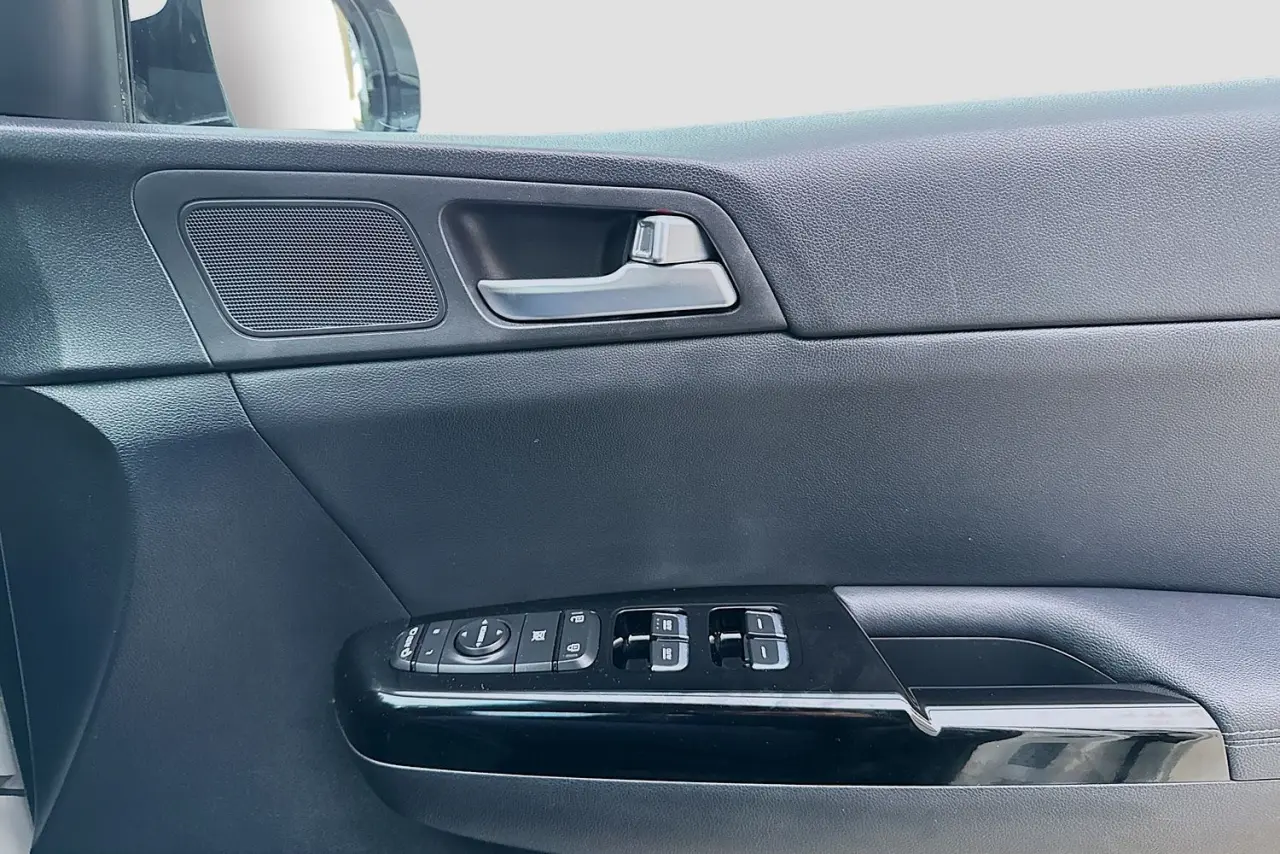 2017 Kia Sportage Gallery Image 23