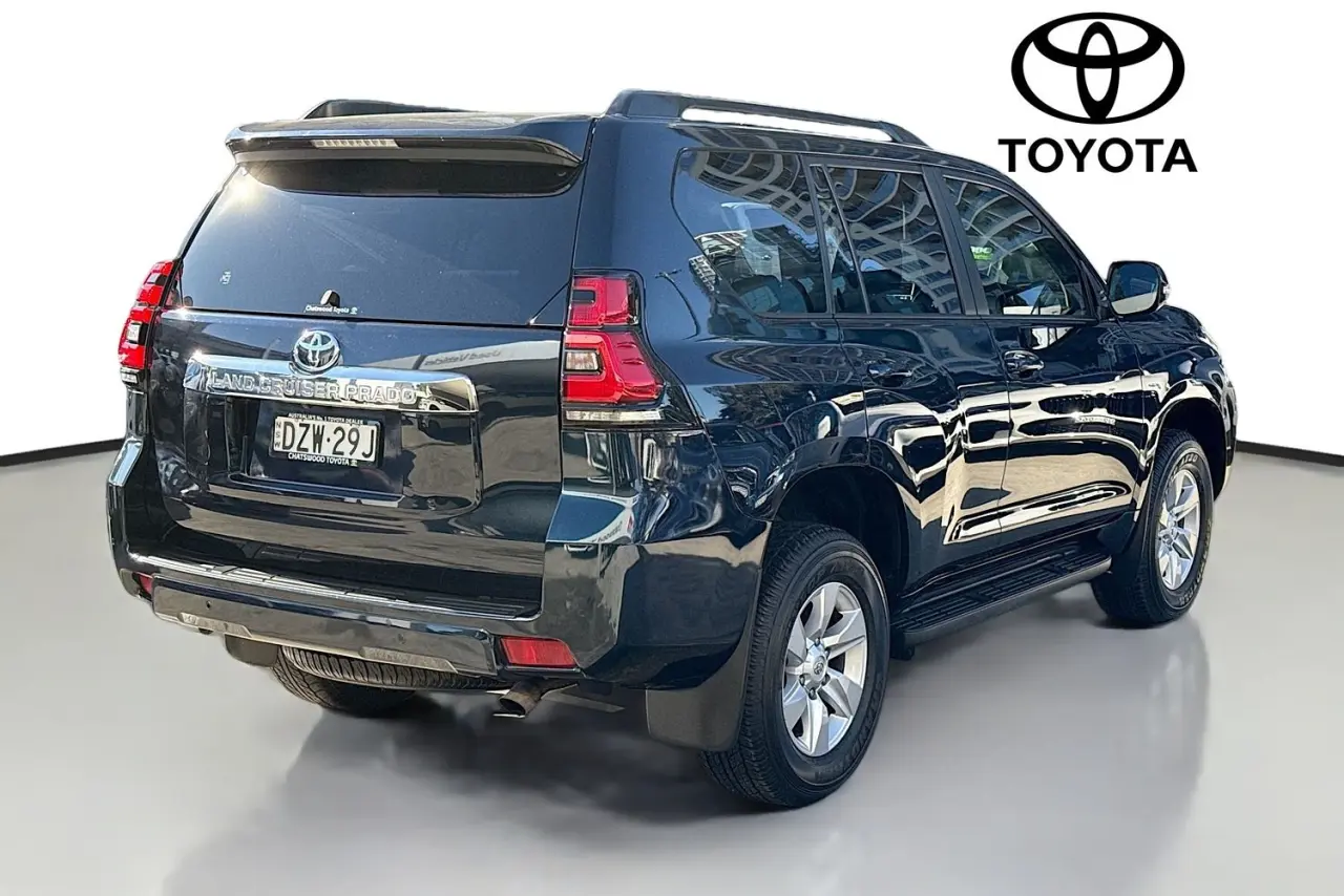2018 Toyota Landcruiser Prado Gallery Image 10