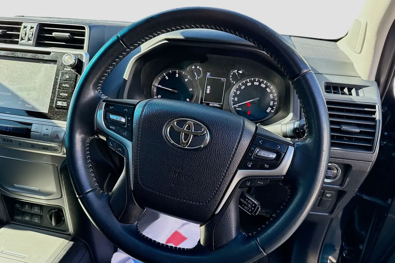2018 Toyota Landcruiser Prado Gallery Image 20