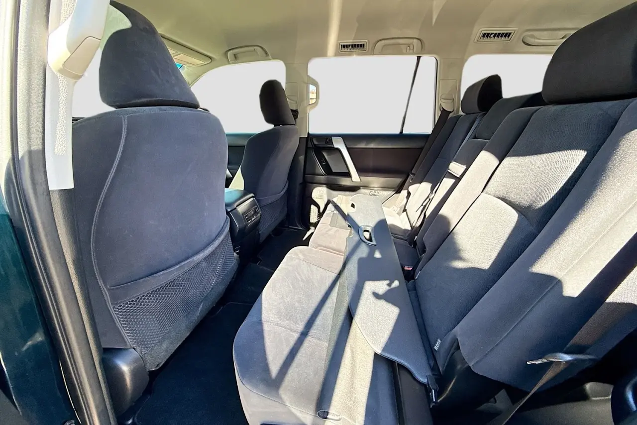 2018 Toyota Landcruiser Prado Gallery Image 25