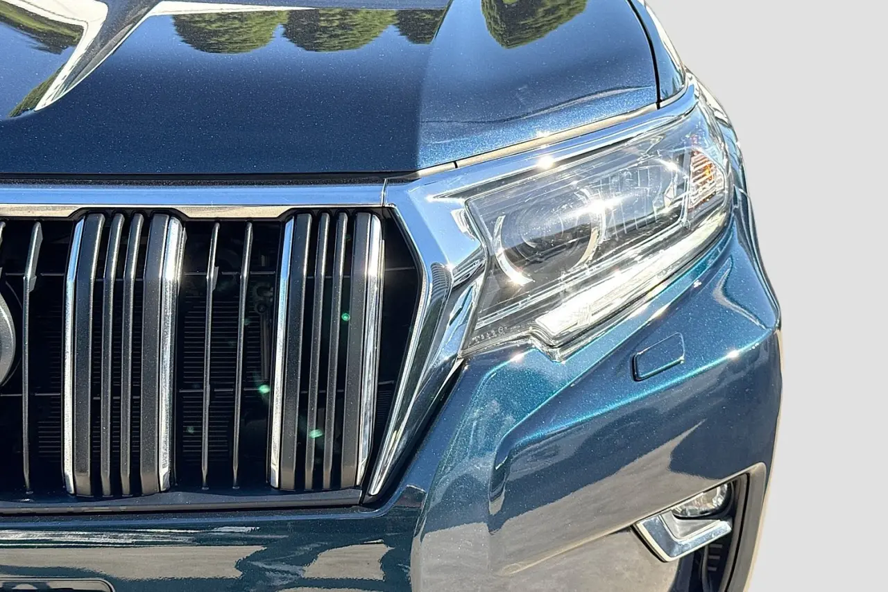2018 Toyota Landcruiser Prado Gallery Image 3