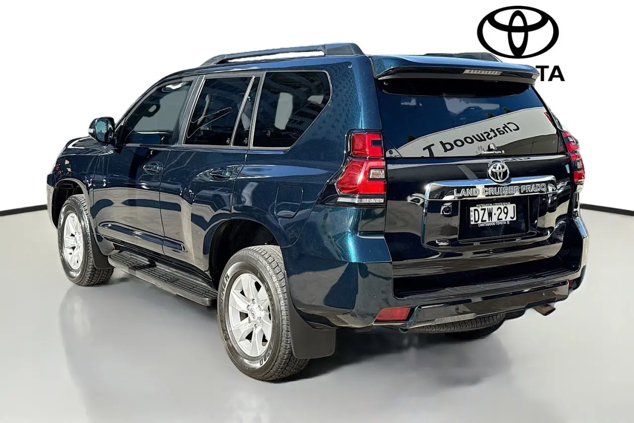 2018 Toyota Landcruiser Prado Gallery Image 6