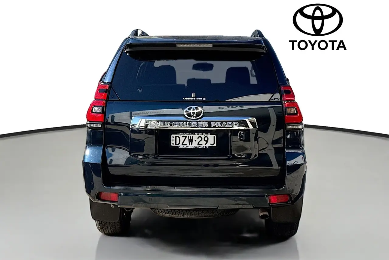 2018 Toyota Landcruiser Prado Gallery Image 7