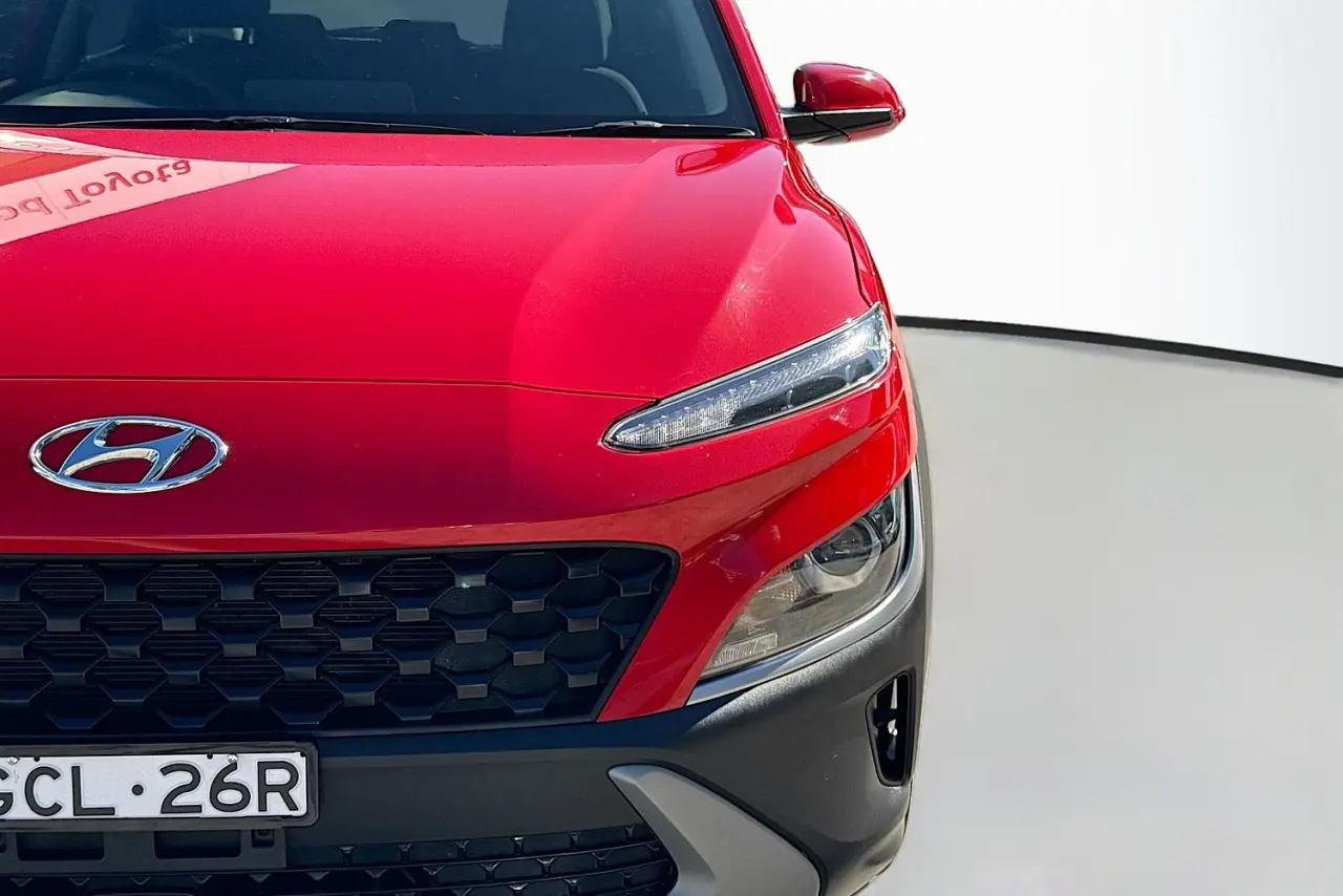 2022 Hyundai Kona Gallery Image 3