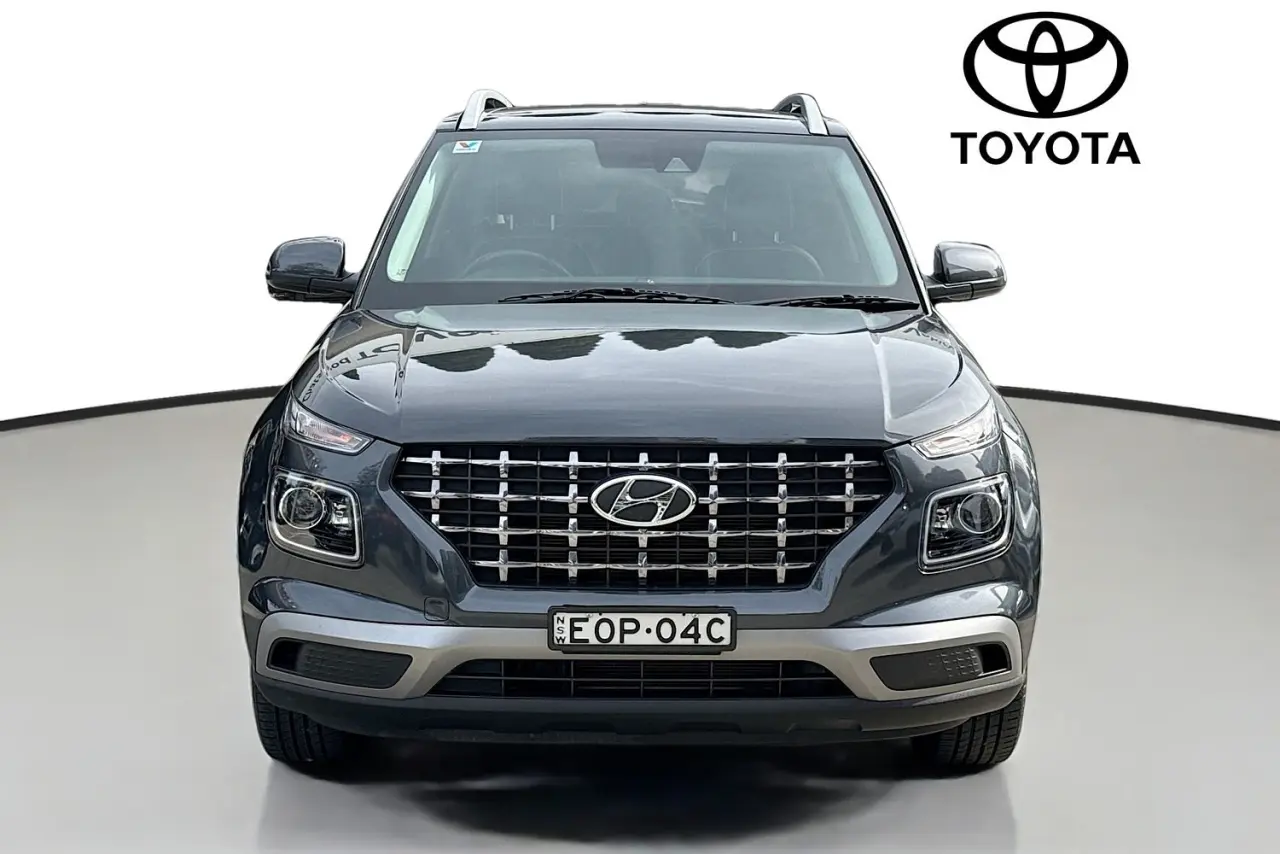 2021 Hyundai Venue Gallery Image 2