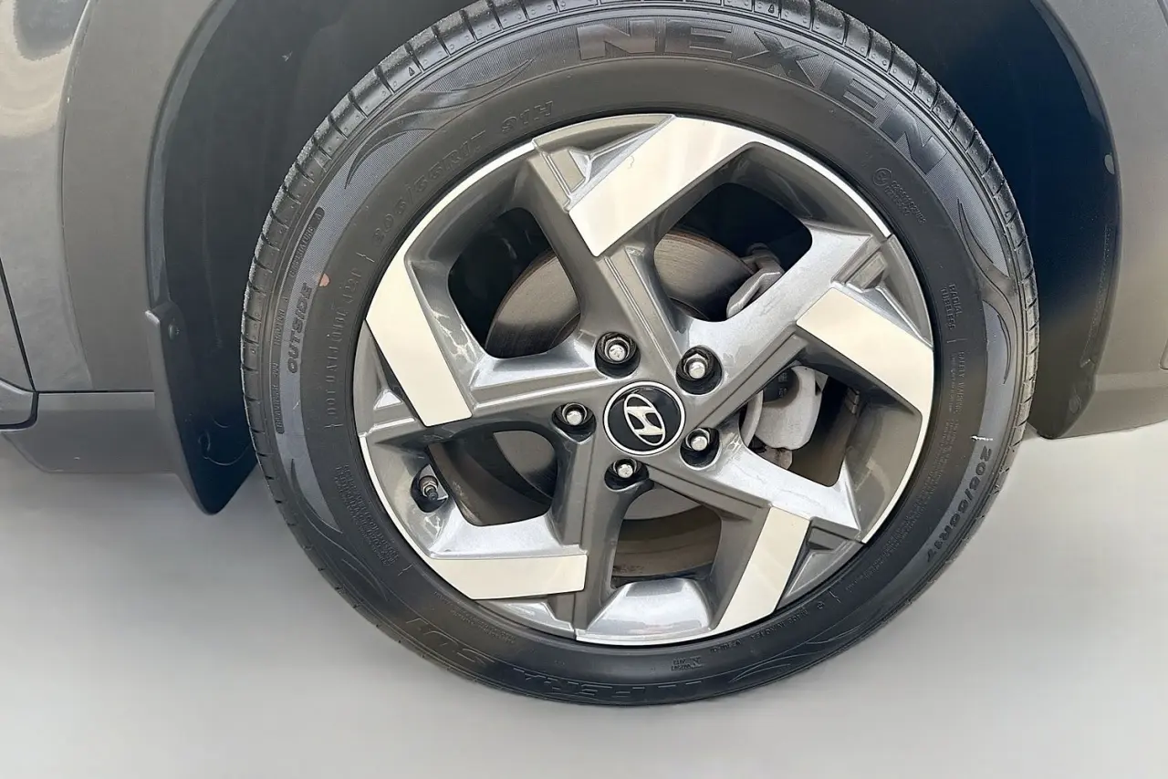 2021 Hyundai Venue Gallery Image 28