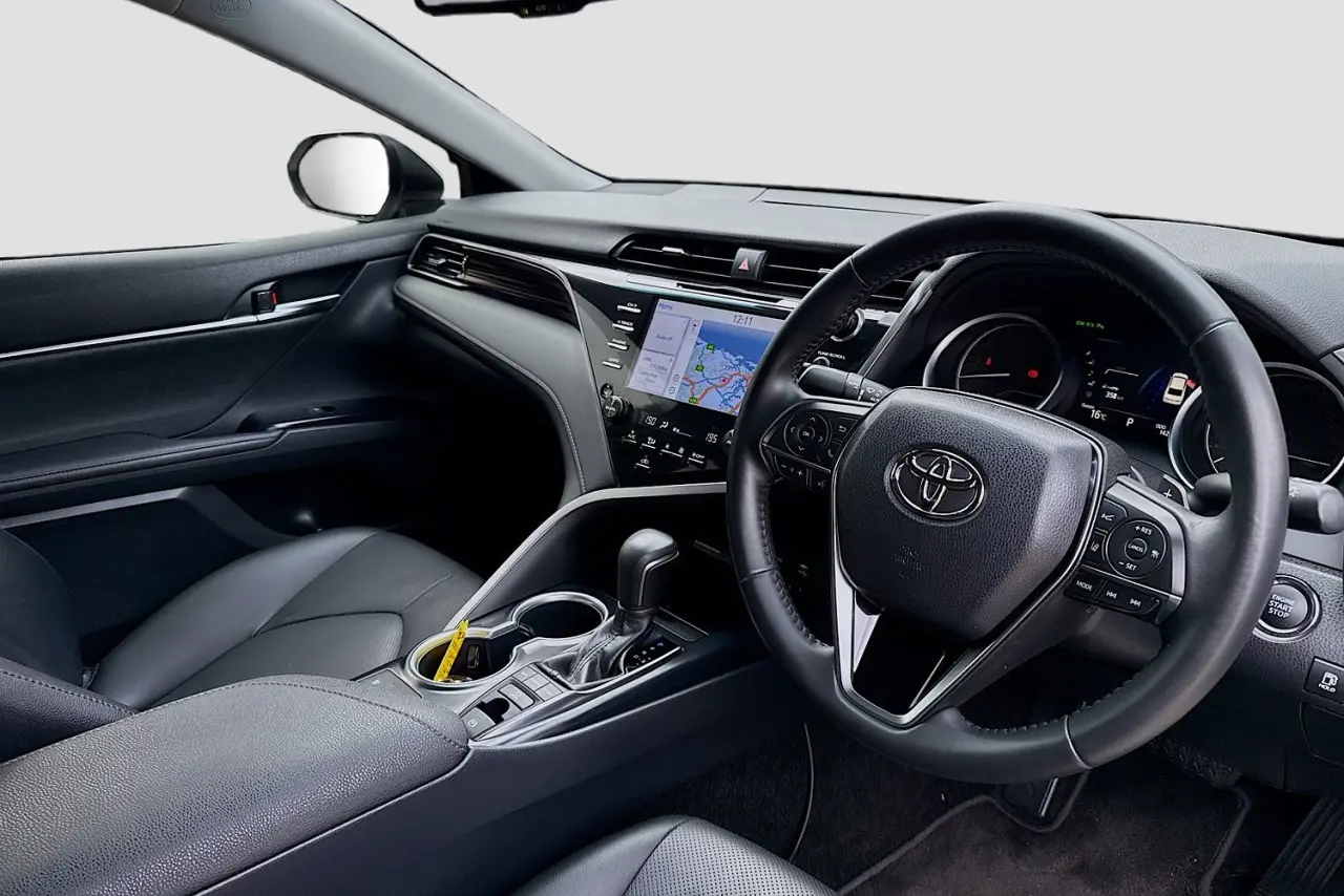 2020 Toyota Camry Gallery Image 23