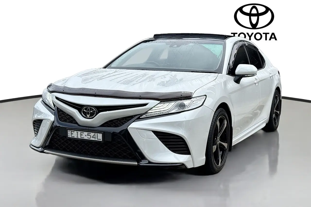 2020 Toyota Camry Gallery Image 4