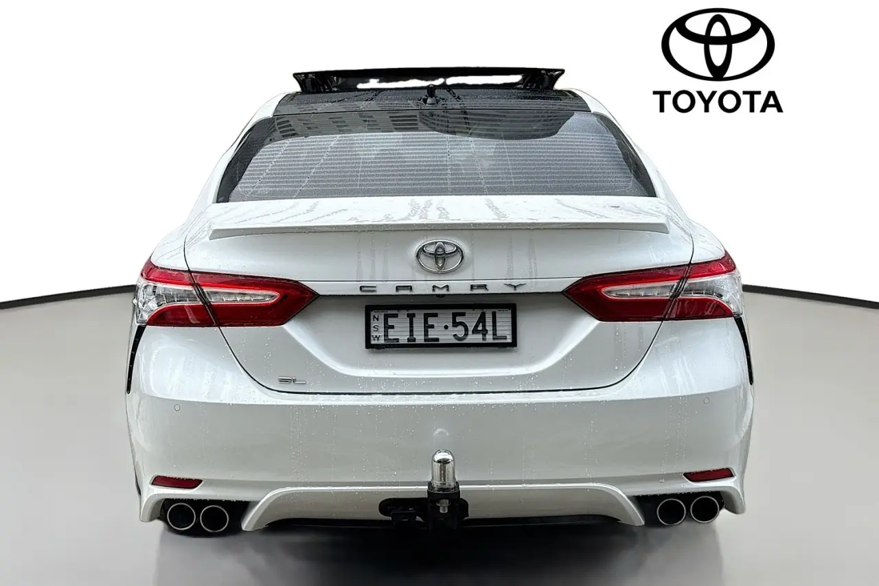 2020 Toyota Camry Gallery Image 7