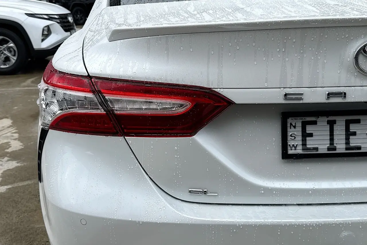 2020 Toyota Camry Gallery Image 8