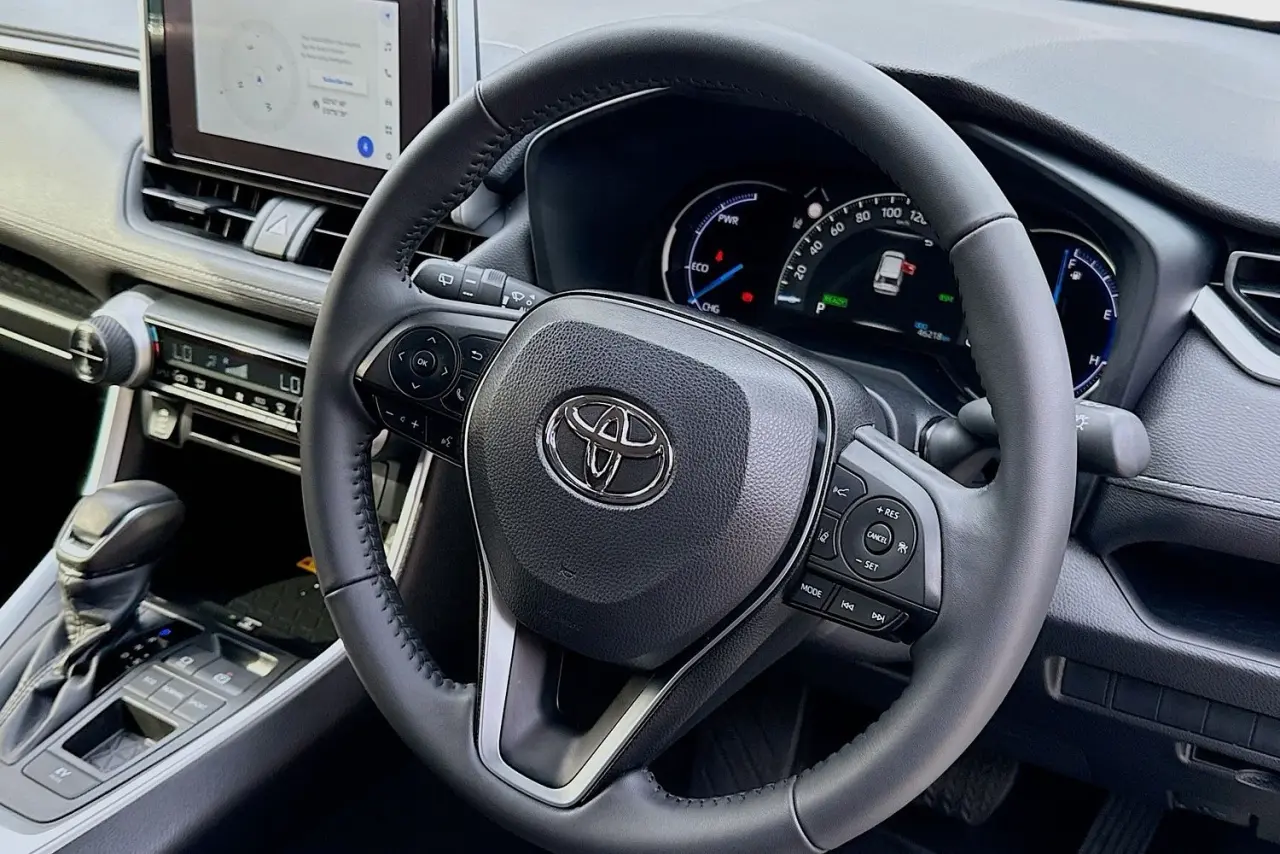 2024 Toyota RAV4 Gallery Image 13